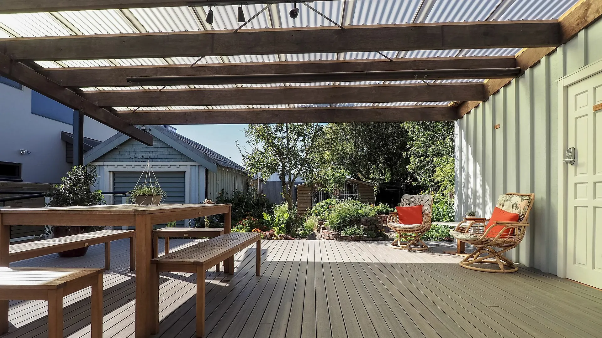Eco Villa Christchurch 4*,